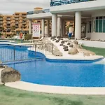 Front In Playa Paraiso, Pp70 *